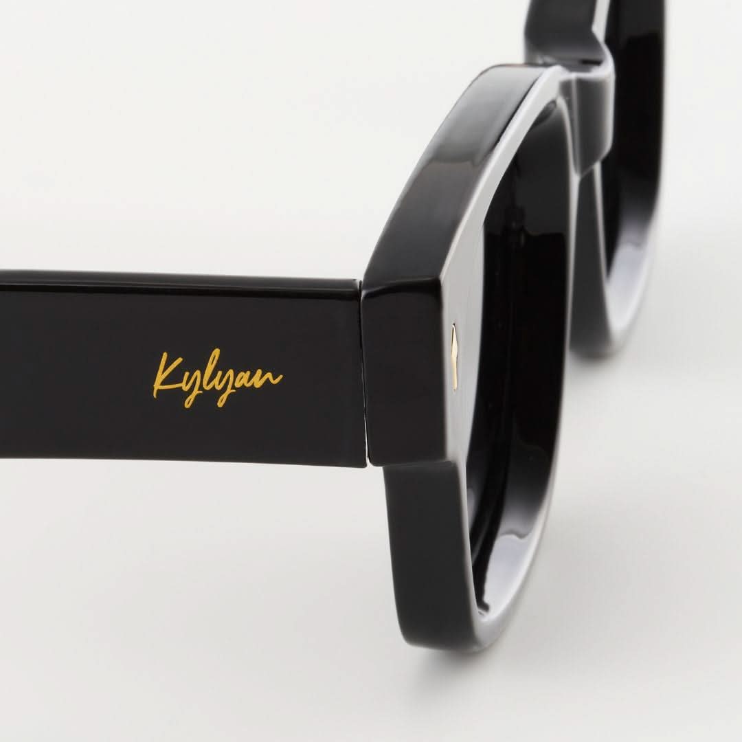 Mia Black Sonnenbrillen